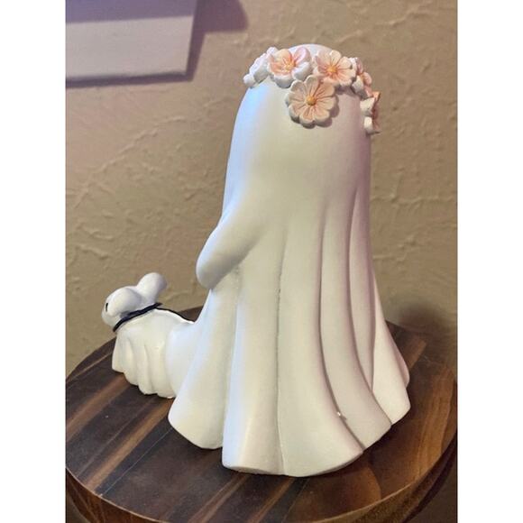 New! Flower Crown Girl Ghost and Dog Statue - Ghost Walking Dog Figurine - Picture 8 of 8